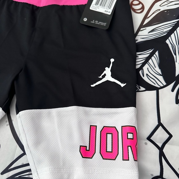 Jordan | Girl’s Short Tights Black Pink - Picture 3 of 5